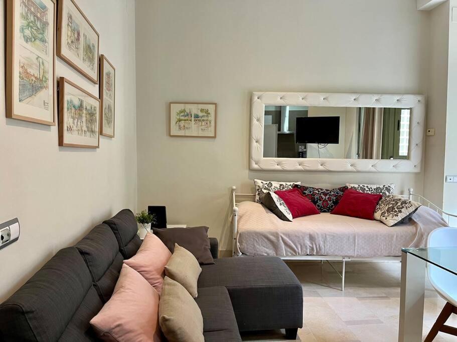 Apartamento Sierpes-Azofaifo Sevilla Buitenkant foto